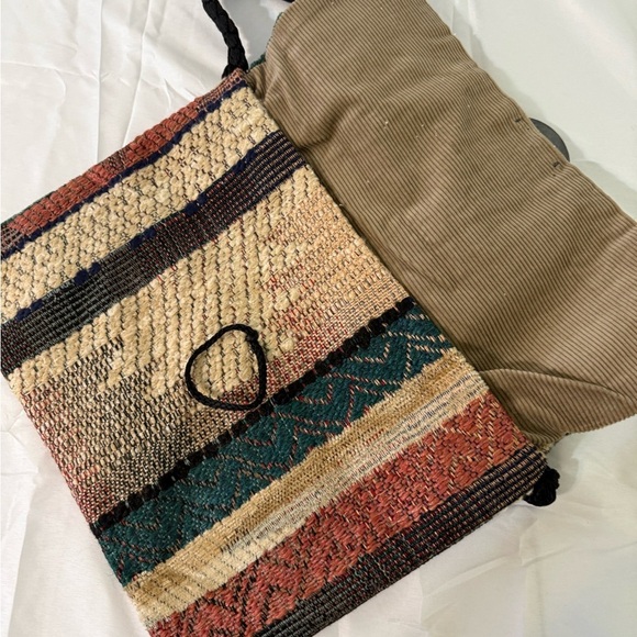 Multicolor Woven Shoulder Bag - Picture 5 of 6